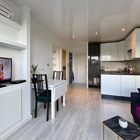 Sasi - Cozy Apartment For 6 People In Centre ワルシャワ エクステリア 写真
