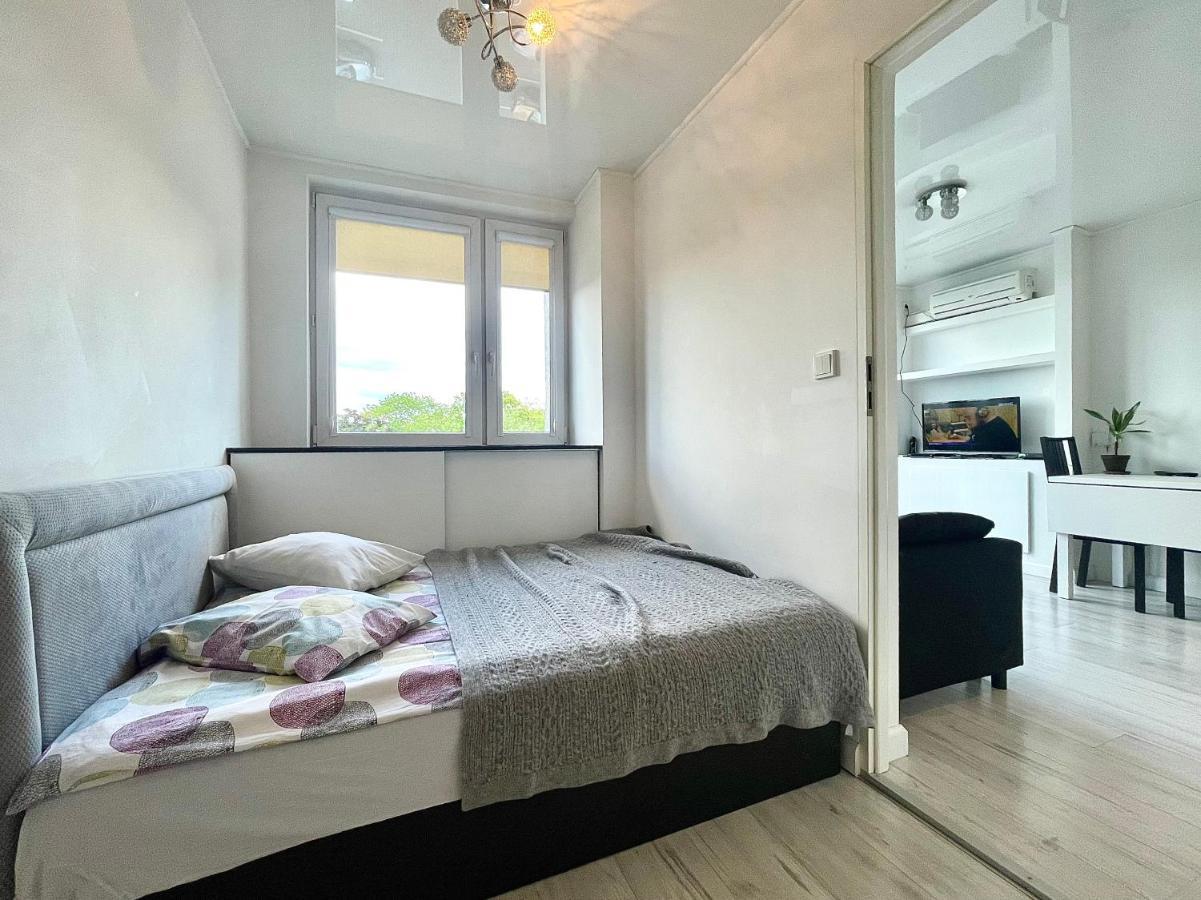 Sasi - Cozy Apartment For 6 People In Centre ワルシャワ エクステリア 写真