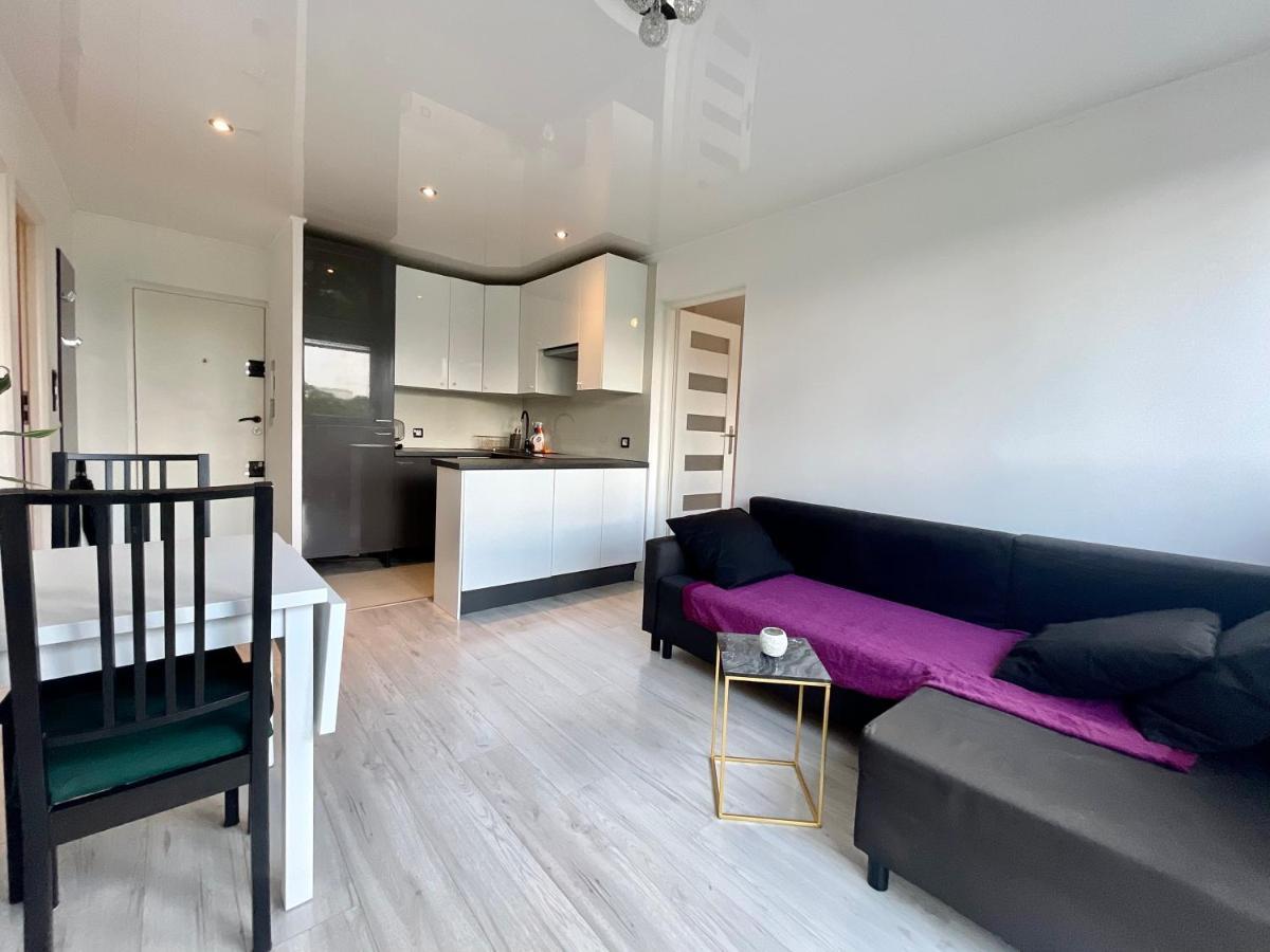 Sasi - Cozy Apartment For 6 People In Centre ワルシャワ エクステリア 写真